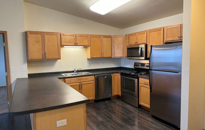 2 beds, 2 baths, 894 sqft, $1,245, Unit 627-309