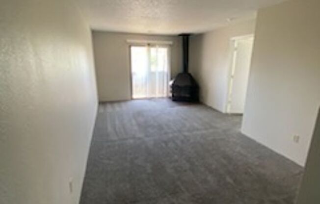 2 beds, 2 baths, 856 sqft, $869, Unit 2827-1817