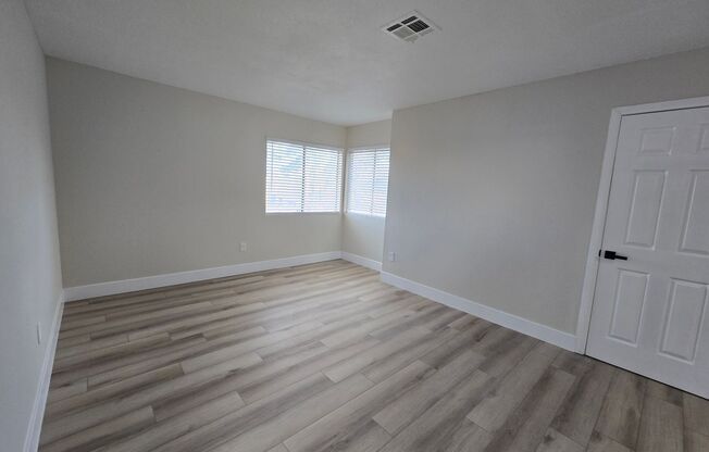 2 beds, 2 baths, 875 sqft, $1,395, Unit 7