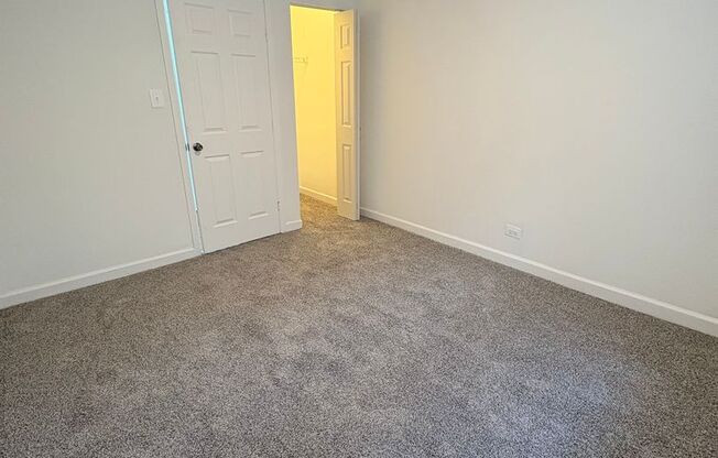 1 bed, 1 bath, 650 sqft, $1,050, Unit WL 207