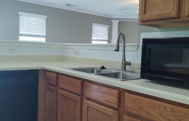 Pristine 2-Story Home in Laurel Valley!