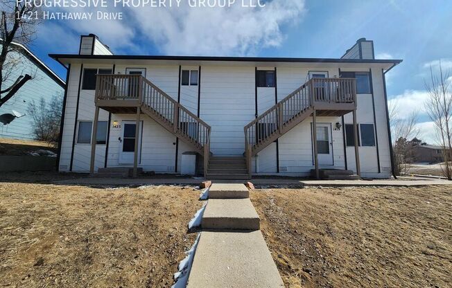 1421 HATHAWAY DR