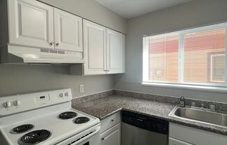 1 bed, 1 bath, 700 sqft, $1,150, Unit 15327