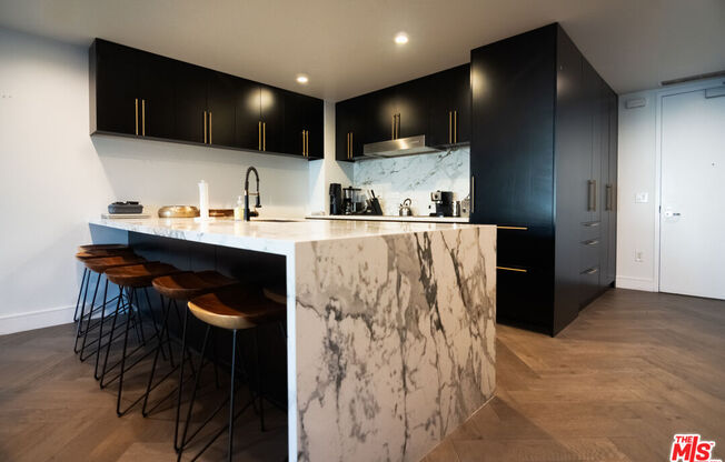 2 beds, 3 baths, 1,720 sqft, $8,500, Unit 6G