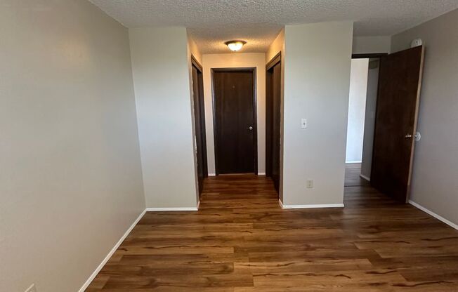 3 beds, 1 bath, $1,295