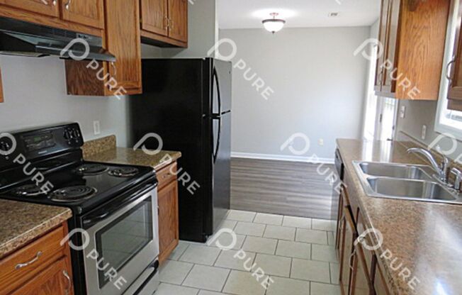 3 beds, 2 baths, $1,485