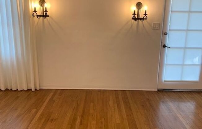 1 bed, 1 bath, $2,595, Unit 32-67