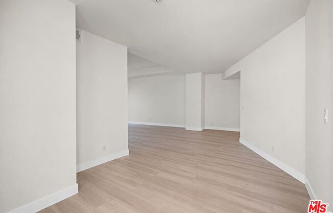 1 bed, 2 baths, 1,260 sqft, $3,700, Unit 507