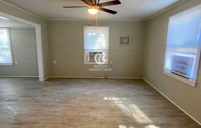 Remodeled 2 bedroom / 1 bathroom home available now!
