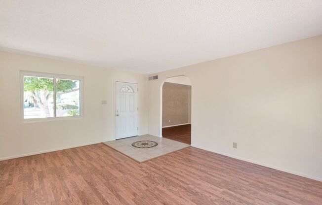 Meticulously Maintained 4 bed Scottsdale Home