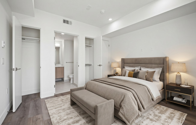 3 beds, 3 baths, 938 sqft, $3,395, Unit 208
