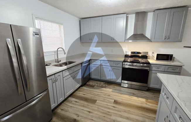 4433 COOPERS CRK DR SE