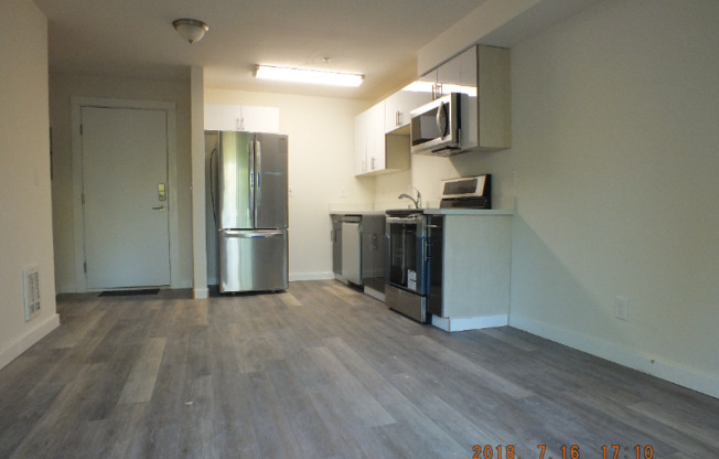 12544 15 AVE NE