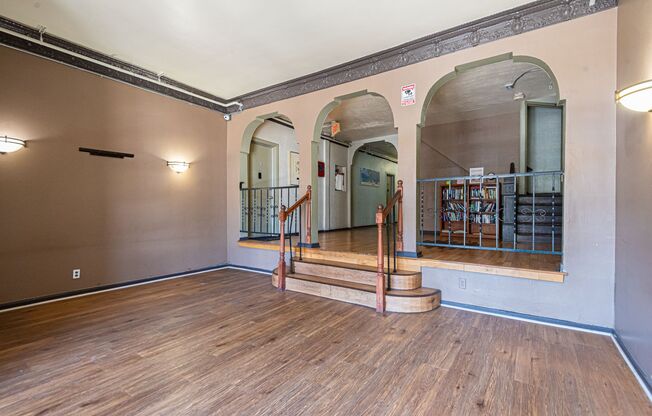 Studio, 1 bath, 500 sqft, $1,550, Unit Unit 109