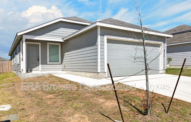 511 SARAH WAY