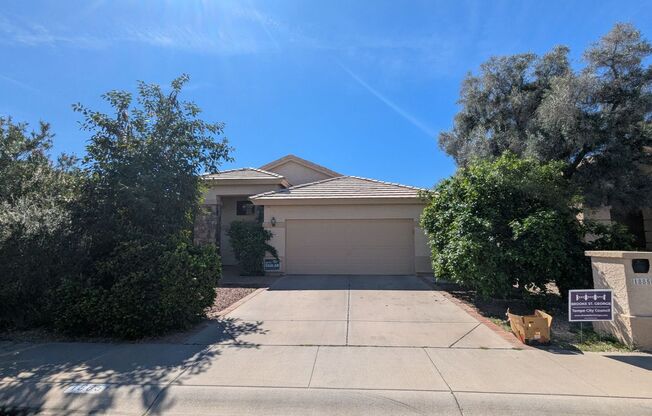 Beautiful 3 bedroom, 2 bathroom home in a Prime Tempe location