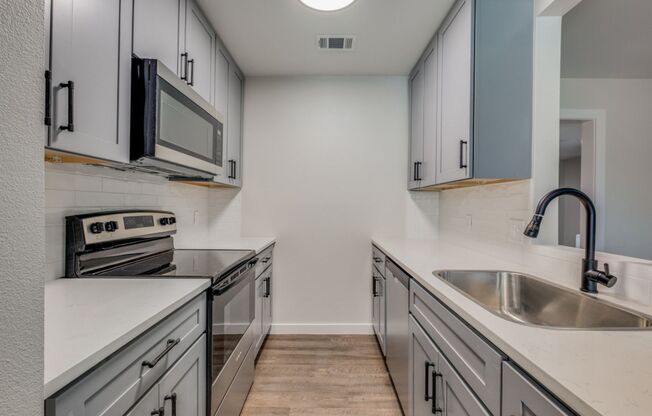 2 beds, 1 bath, 850 sqft, $1,395, Unit 201-09