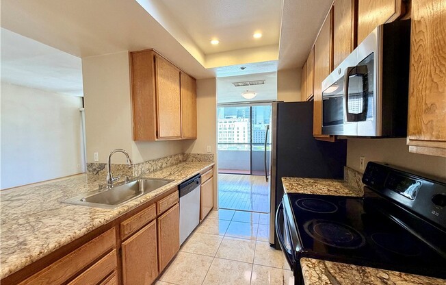 2 beds, 2.5 baths, 1,602 sqft, $4,200, Unit 1508