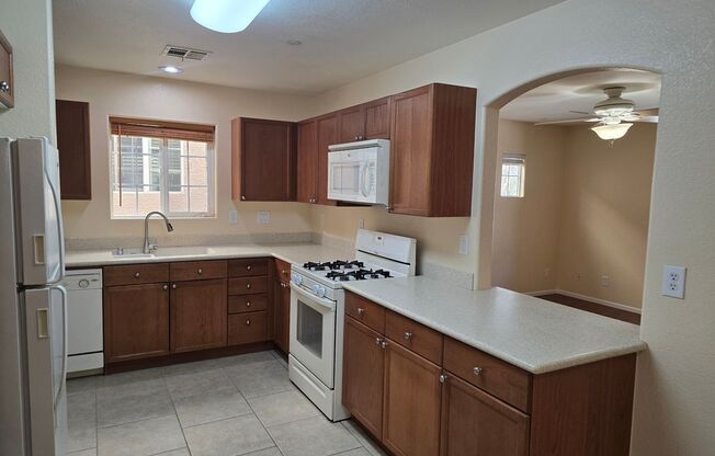 3 beds, 2.5 baths, $1,730