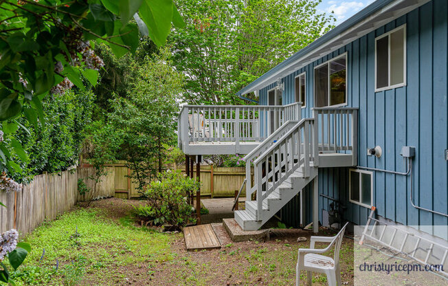 13709 SE 23 ST