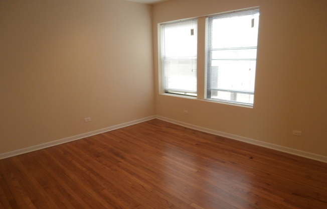 2 beds, 1 bath, $1,650, Unit 4748 #2S