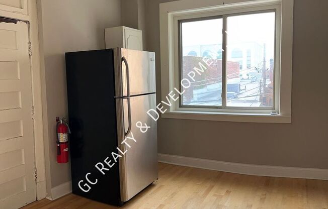 113 N MAIN ST