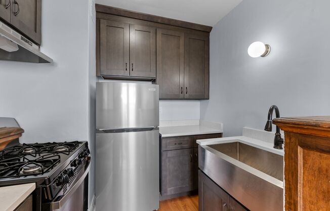 1 bed, 1 bath, 664 sqft, $1,100, Unit 408