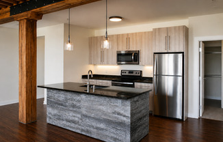 2 beds, 2 baths, 1,380 sqft, $3,350, Unit 204