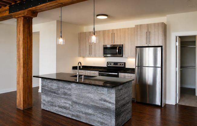 2 beds, 2 baths, 1,380 sqft, $3,350, Unit 204