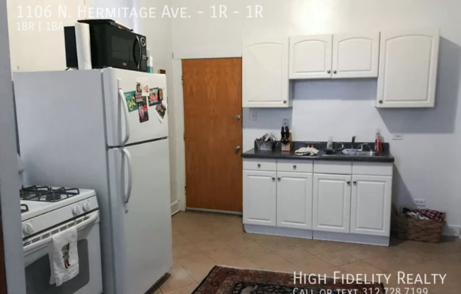 1106 N Hermitage Ave 1F