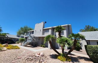 Lovely 2 Bed 2 Bath Downstairs Condo in Green Valley.