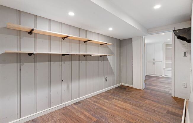 3 beds, 2.5 baths, $5,228