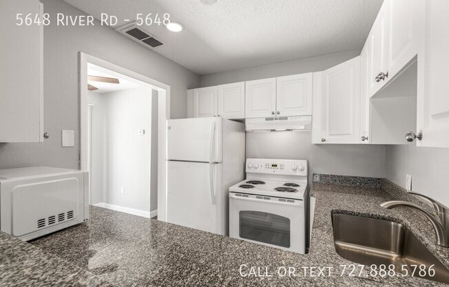 5648 RIV RD