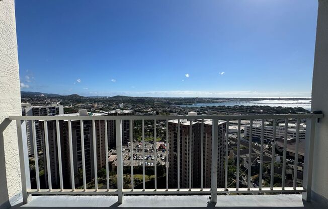 2 beds, 1 bath, $2,500, Unit # 26F