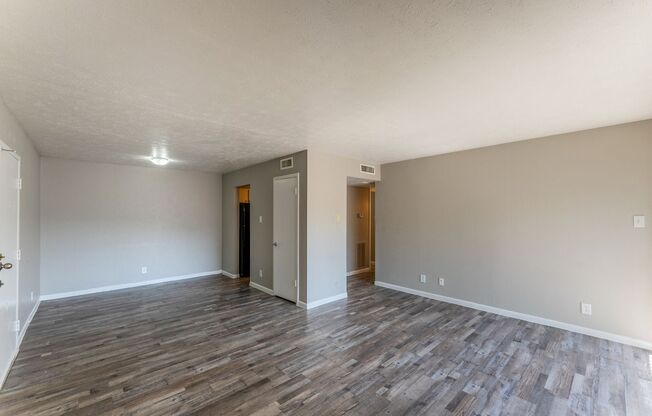 1 bed, 1 bath, 658 sqft, $1,195, Unit 239