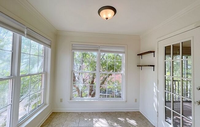 3 Bedroom Condo Located off Jefferson Hwy - Near Bocage and Whole Foods