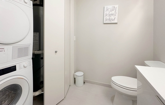 1 bed, 1.5 baths, 914 sqft, $4,200, Unit 802