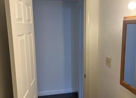 140 WATKINS AVE