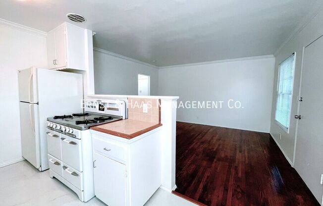 1224 BENNETT AVE