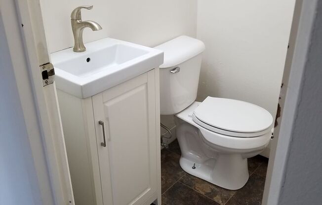 1 bed, 1 bath, 450 sqft, $1,225, Unit 121-9A