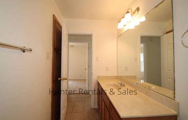 3 beds, 2 baths, $1,195