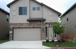 Nice and Cozy 3/BR 2.5/BA Home!