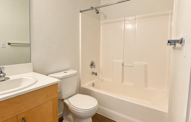 1 bed, 1 bath, 600 sqft, $2,295, Unit 2305-A