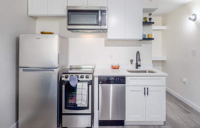 Studio, 1 bath, 288 sqft, $1,000