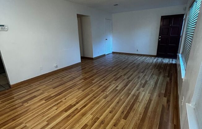 3 beds, 2 baths, 1,032 sqft, $1,950, Unit 1