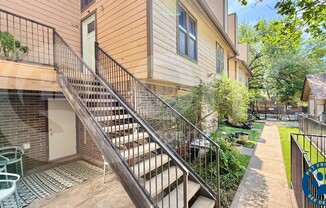5608 Cougar Drive # 214