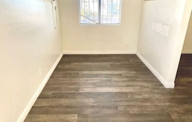 Newly Renovated & Bright Studio in Henderson - Utilities Included!