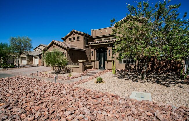 Beautiful 7 bedroom, 5.5 bath home in Henderson!