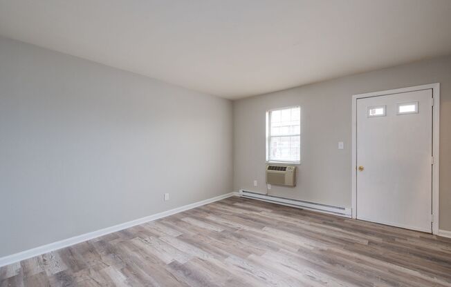 2 beds, 1 bath, 850 sqft, $1,295, Unit Unit 88