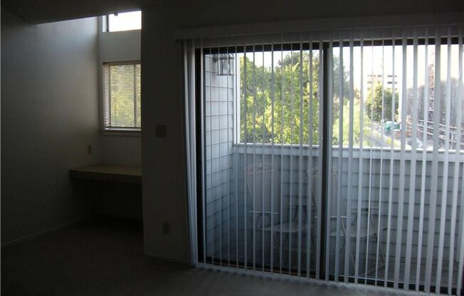 2 beds, 2.5 baths, $2,000